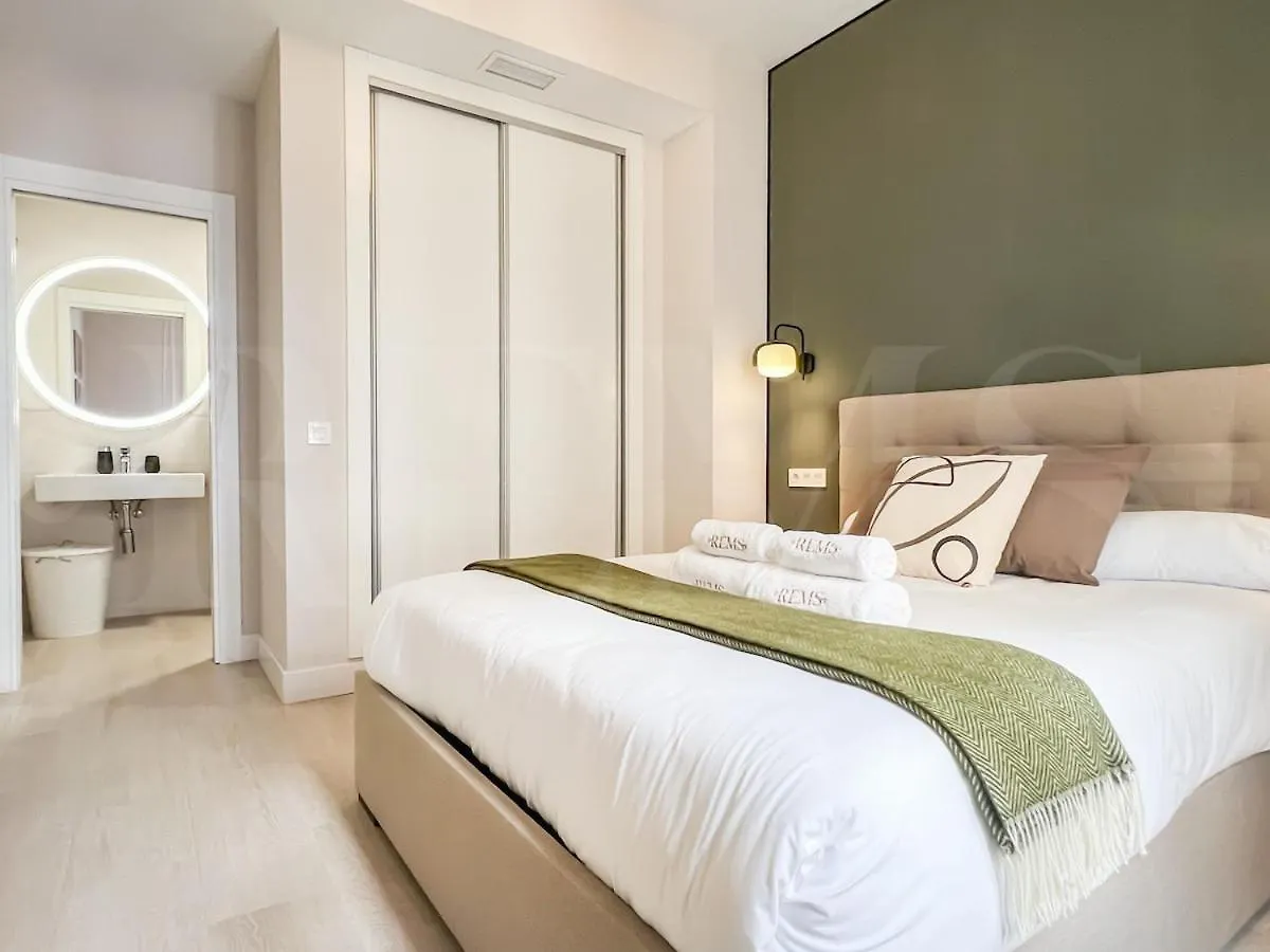 Exclusive Apartment In The Centre With Parking Rems Μάλαγα