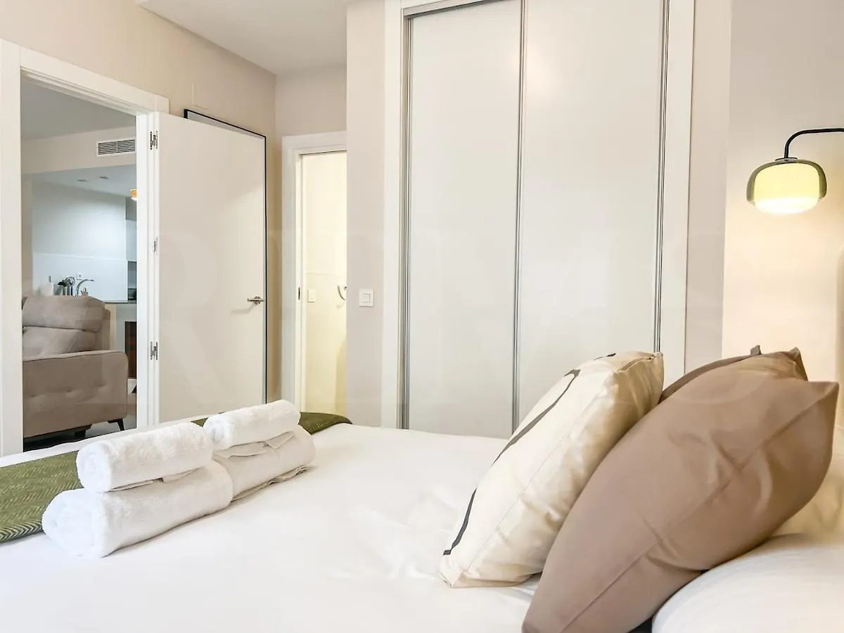 Exclusive Apartment In The Centre With Parking Rems Μάλαγα 0*,