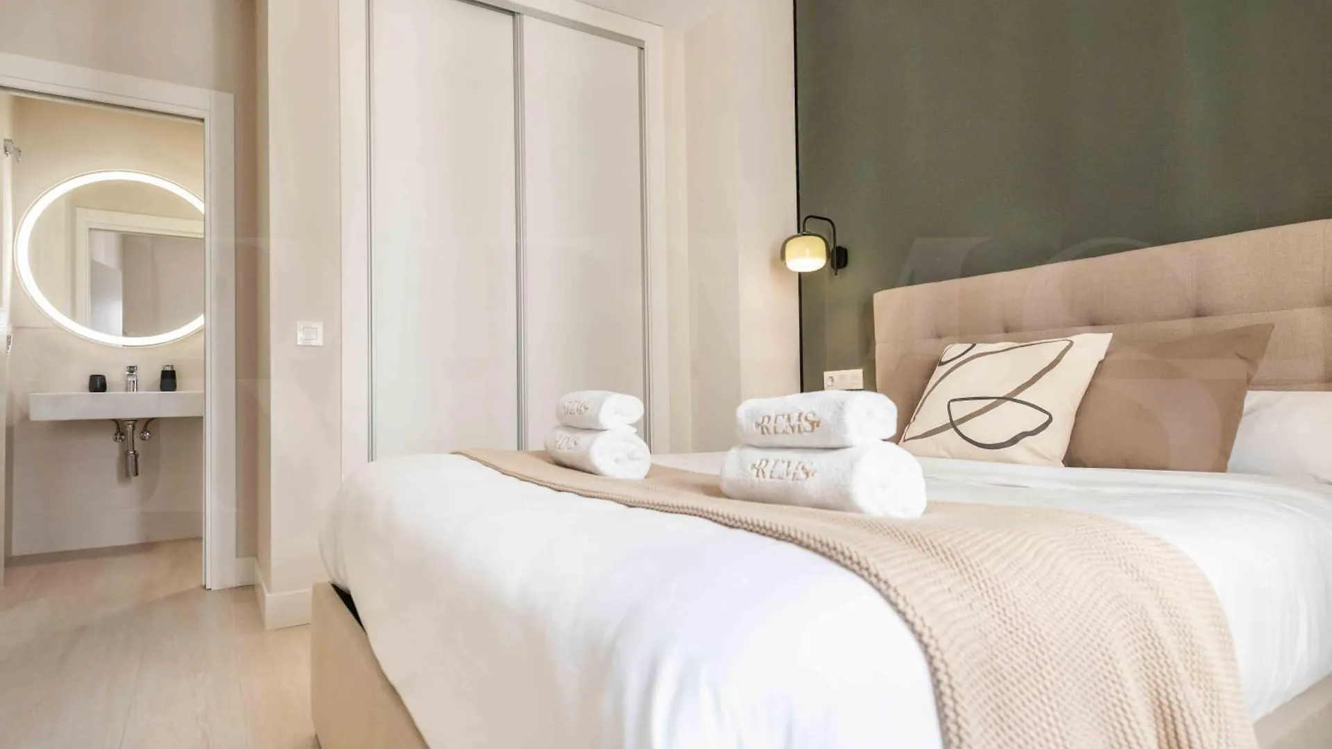 Exclusive Apartment In The Centre With Parking Rems Μάλαγα