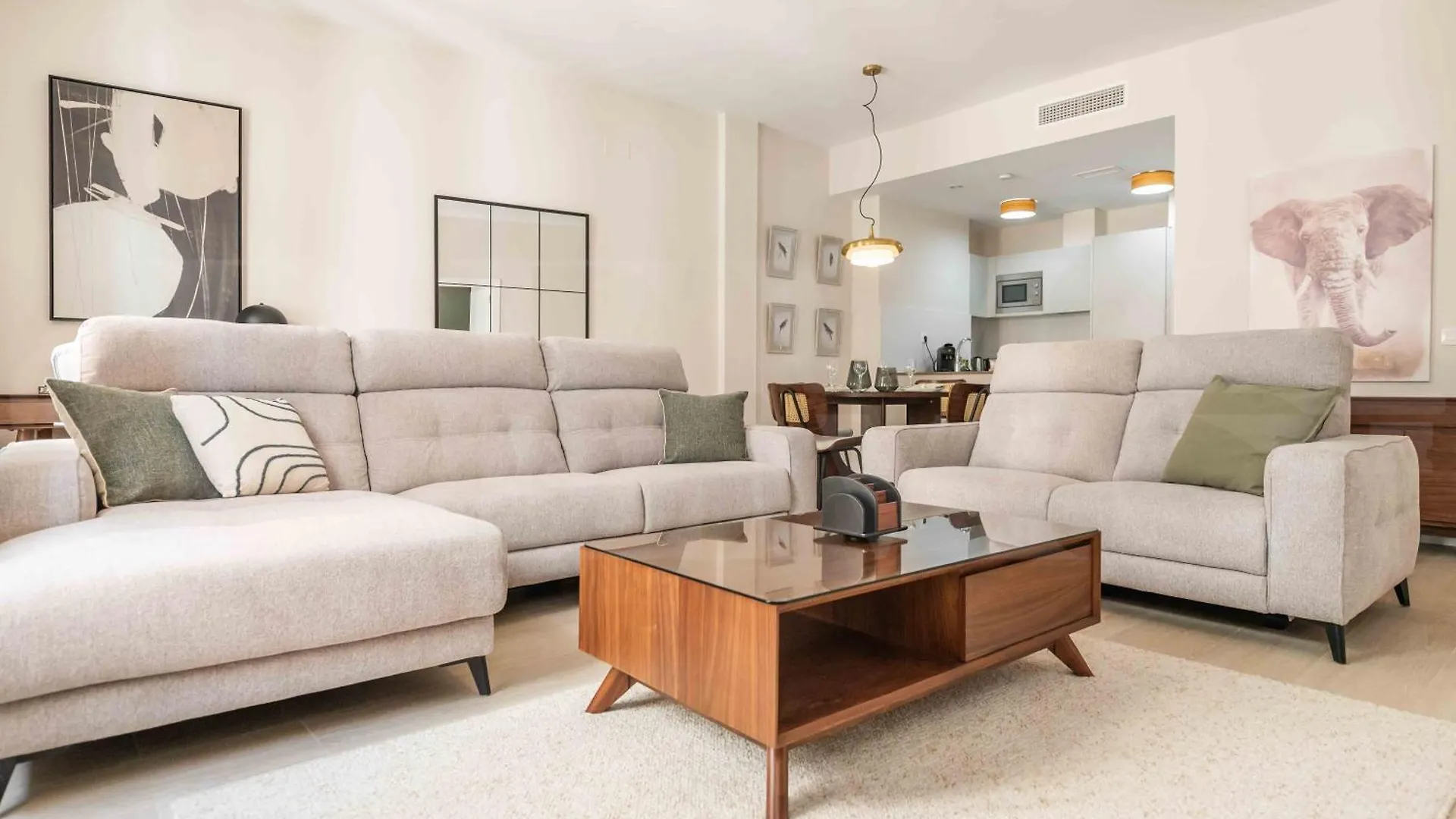 Exclusive Apartment In The Centre With Parking Rems Μάλαγα