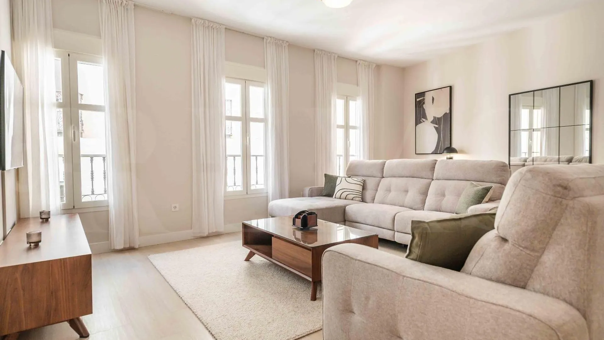 Exclusive Apartment In The Centre With Parking Rems Μάλαγα